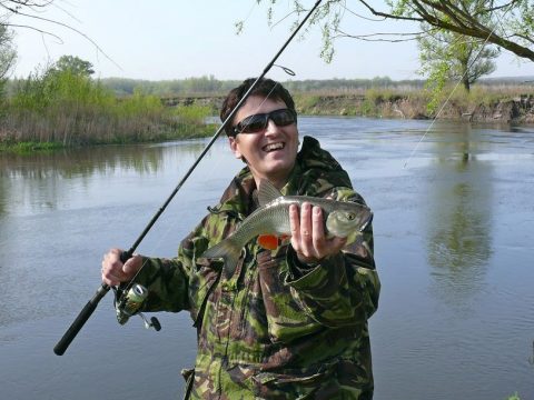 голавль весной на реке фото улова